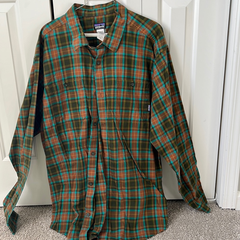 Patagonia button down mens XL